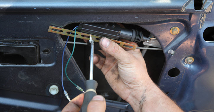 Mercedes Vacuum Door Lock Repair