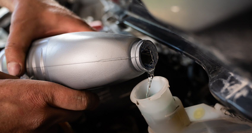 Aston Martin Brake Fluid Filling