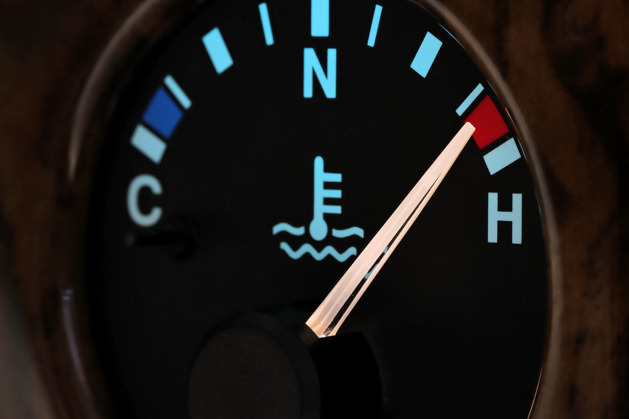 Your BMW Runs Hot Crawling Up the Connector — Here’s Why It Happens in July